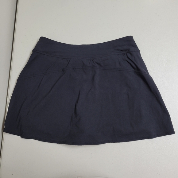 Lululemon High-Rise Lined Mini Skirt Black/ White. - Picture 6 of 12